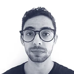 Fotografia de perfil da diretora do redator Marlon Castro